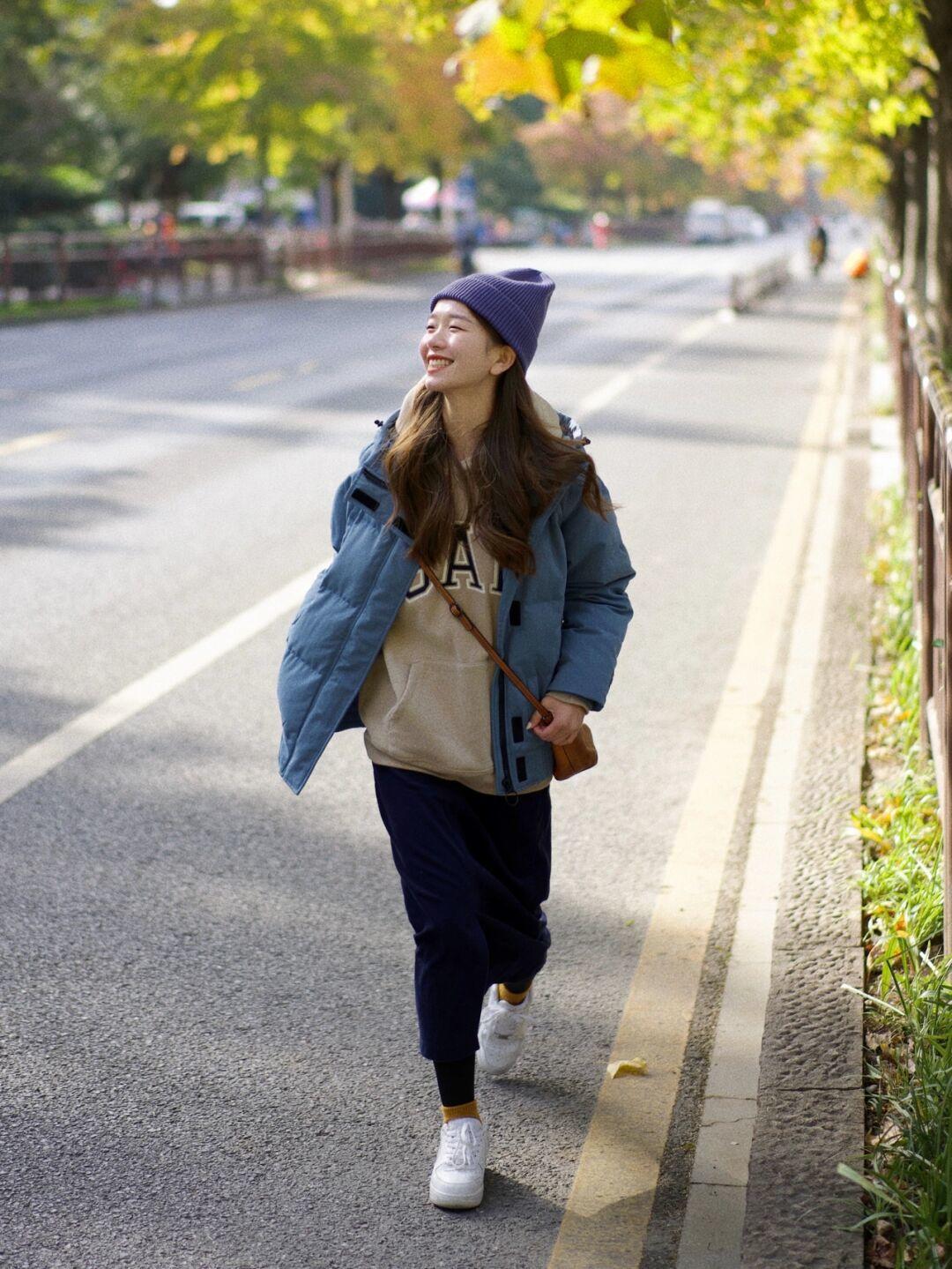 穿衣不扮嫩这样穿简约又高级,冬季简单穿搭不臃肿图文