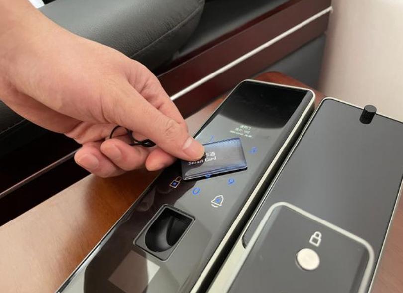 指静脉锁和指纹锁哪个更安全方便,指静脉指纹锁评测