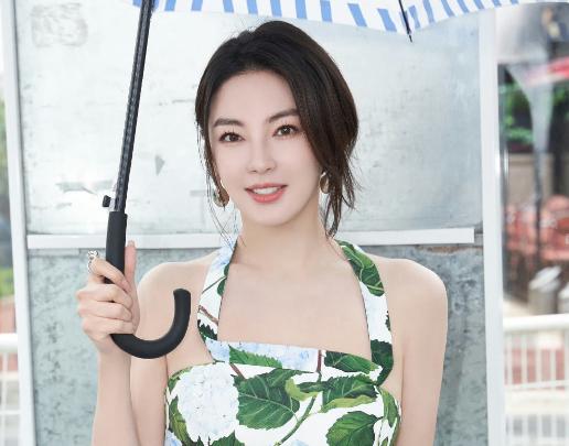 张雨绮怎么跟以前长得不一样了,张雨绮还是活成了她最喜欢的样子