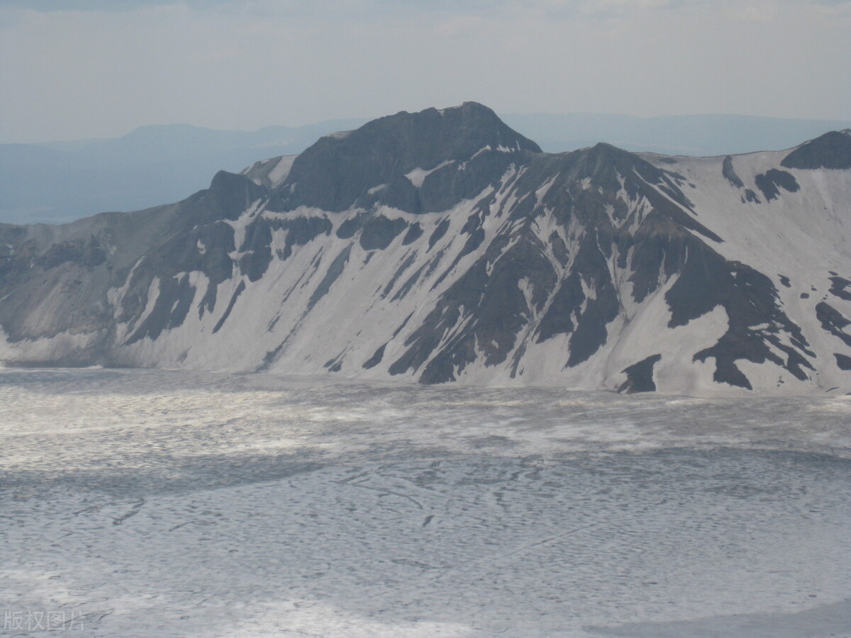 最惊艳的长白山天池游记,长白山上的天池美得醉人