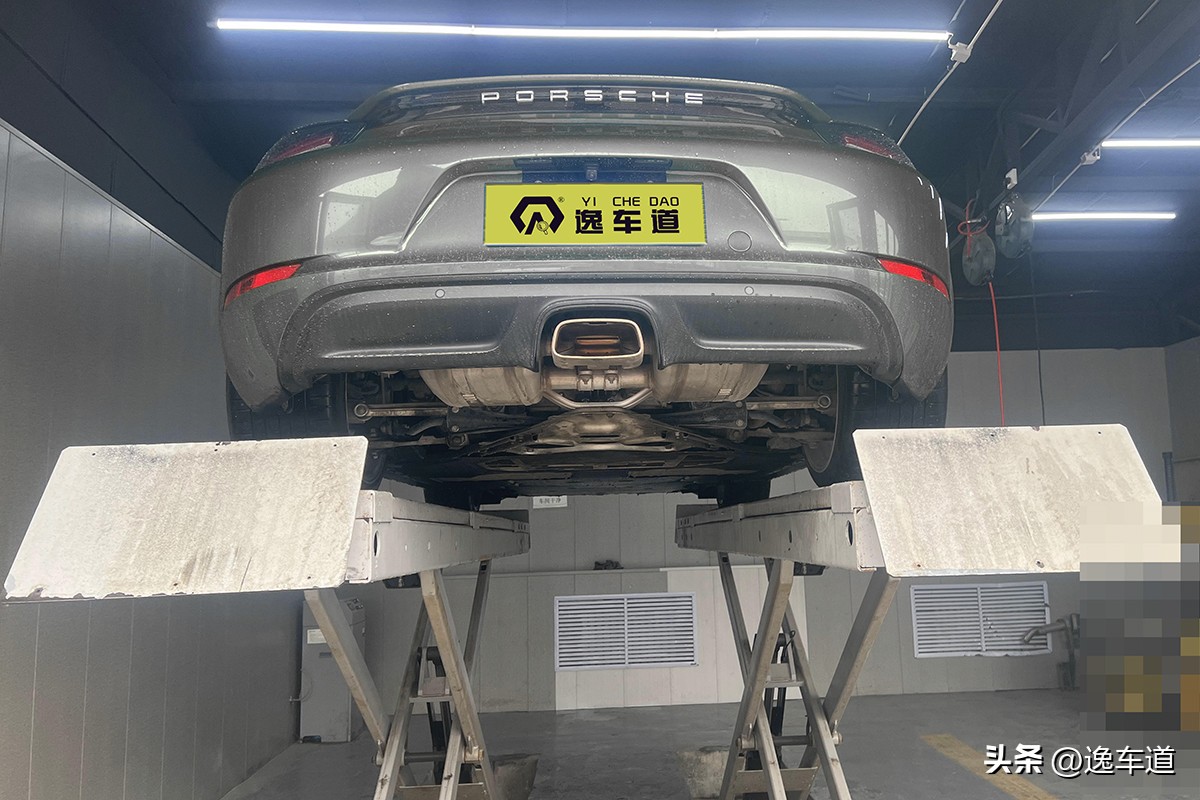 48万买的二手保时捷718，网友：电动座椅都没有，玩呢？