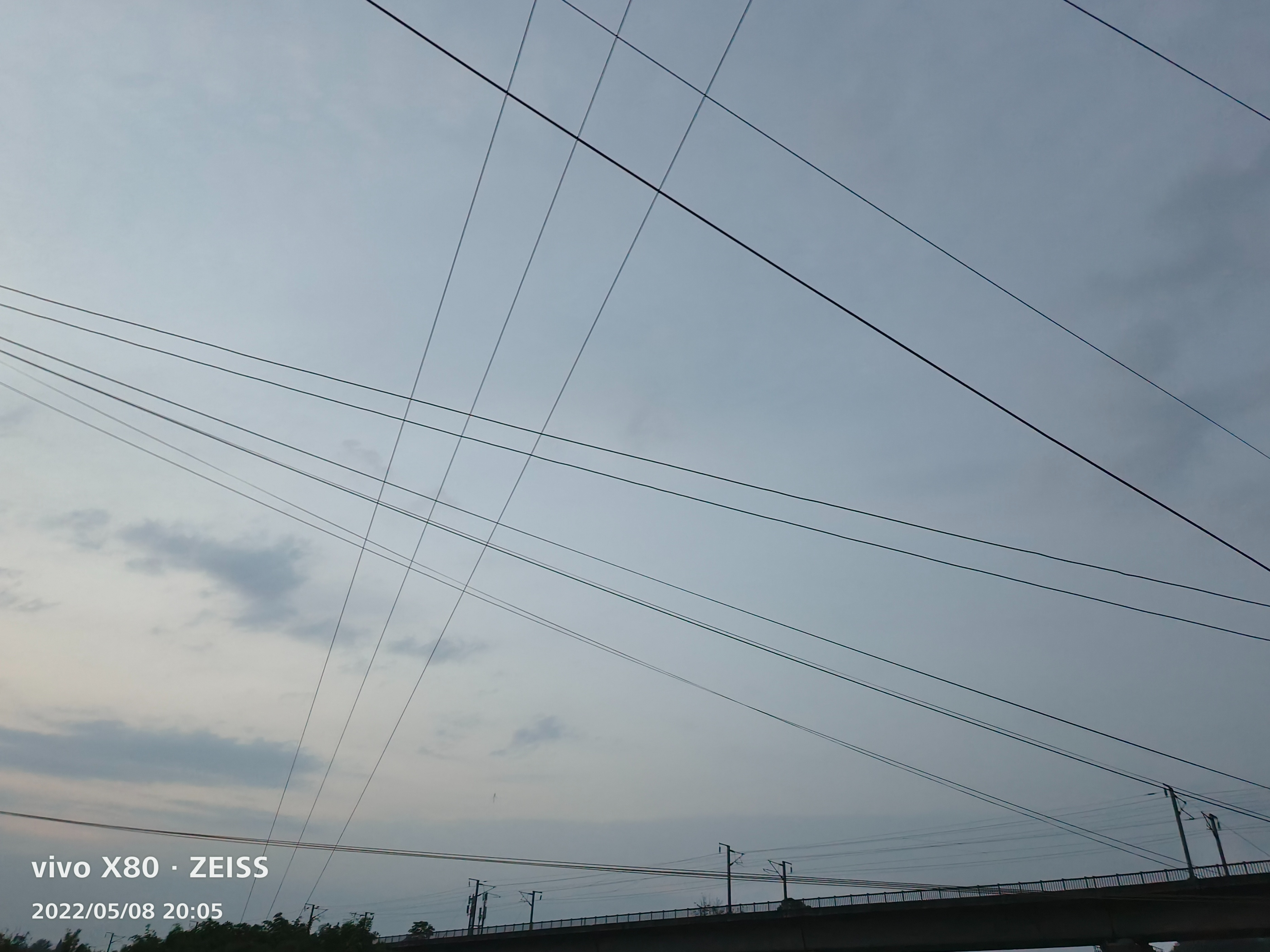 vivox80pro天玑9000吃鸡画质,vivox80pro旅程版抗摔测试