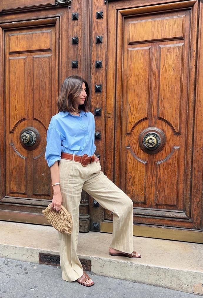 宽松垂直感白衬衣怎么穿出高级感,白衬衣在秋冬要怎么穿才时髦呢