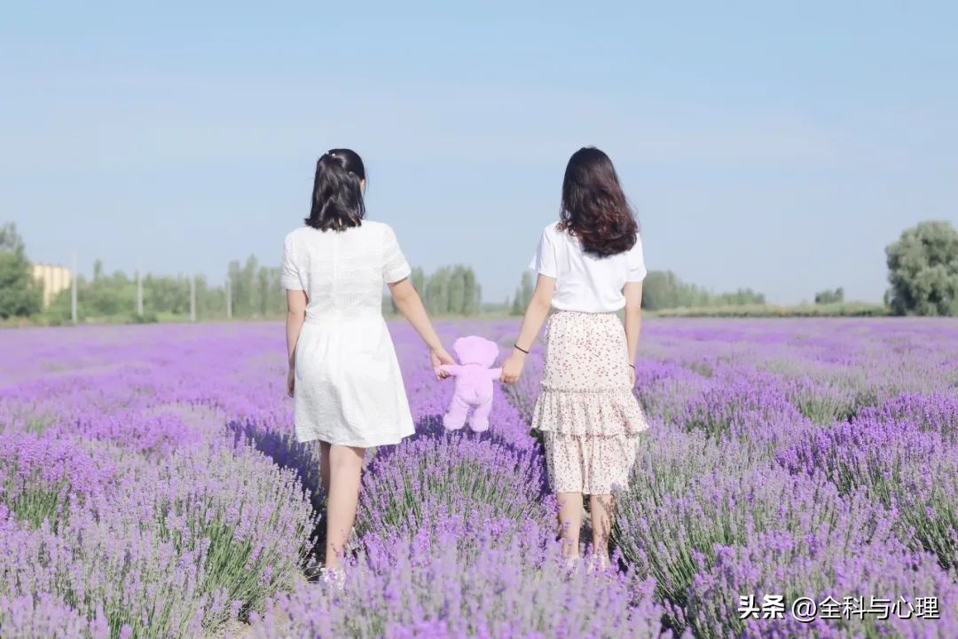 看不惯一个人说明自己也有问题,看不惯一个人最好的回击方式