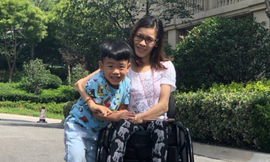 运动员桑兰高位截瘫还能生孩子,体操运动员桑兰结婚没有