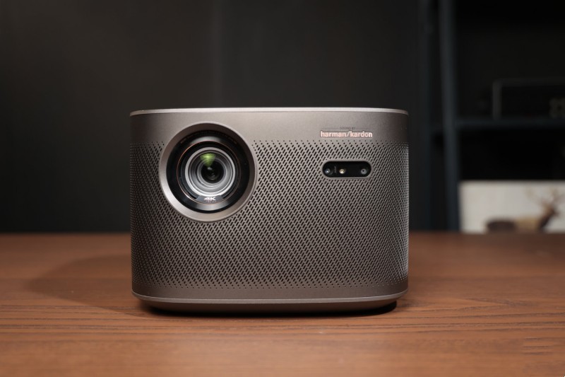 2022万元最建议买的投影仪,3款超热门家用投影仪对比