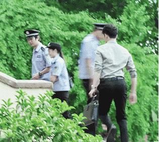 有一种性感，是男明星们的翘臀，恰到好处的刚刚好