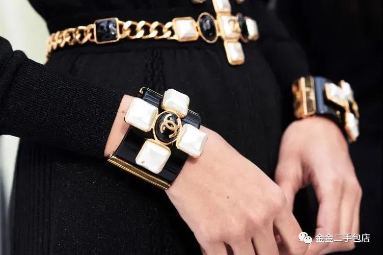 chanel经典配饰,chanel好看的配饰