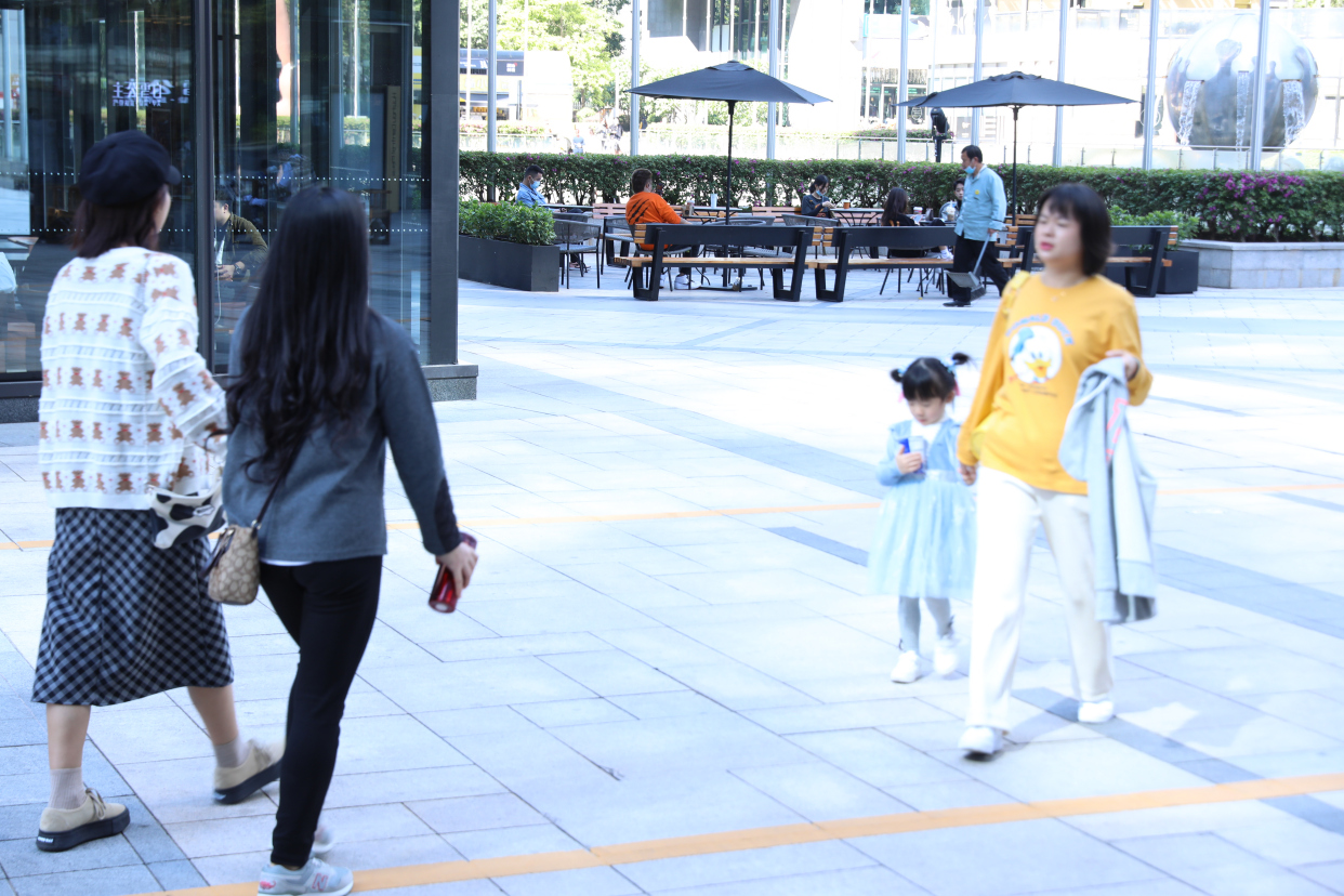 相机拍照对焦模糊怎么解决,相机对焦快照片是不是不容易模糊