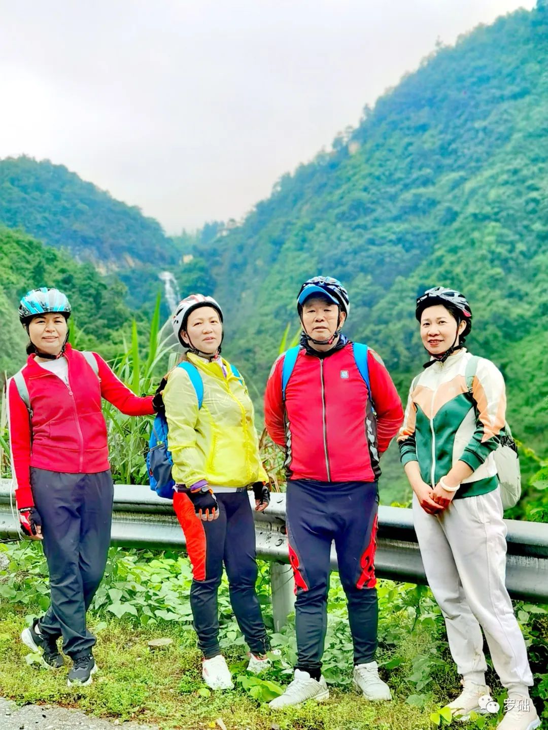冒雨骑游资江小三峡·板竹山·望云寺观风景