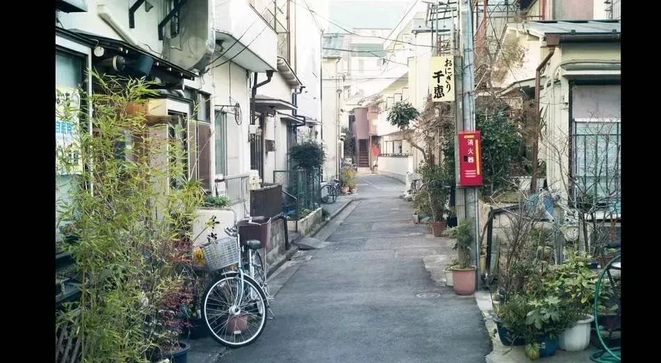 一个店铺只能有一个招牌,一个门店的招牌