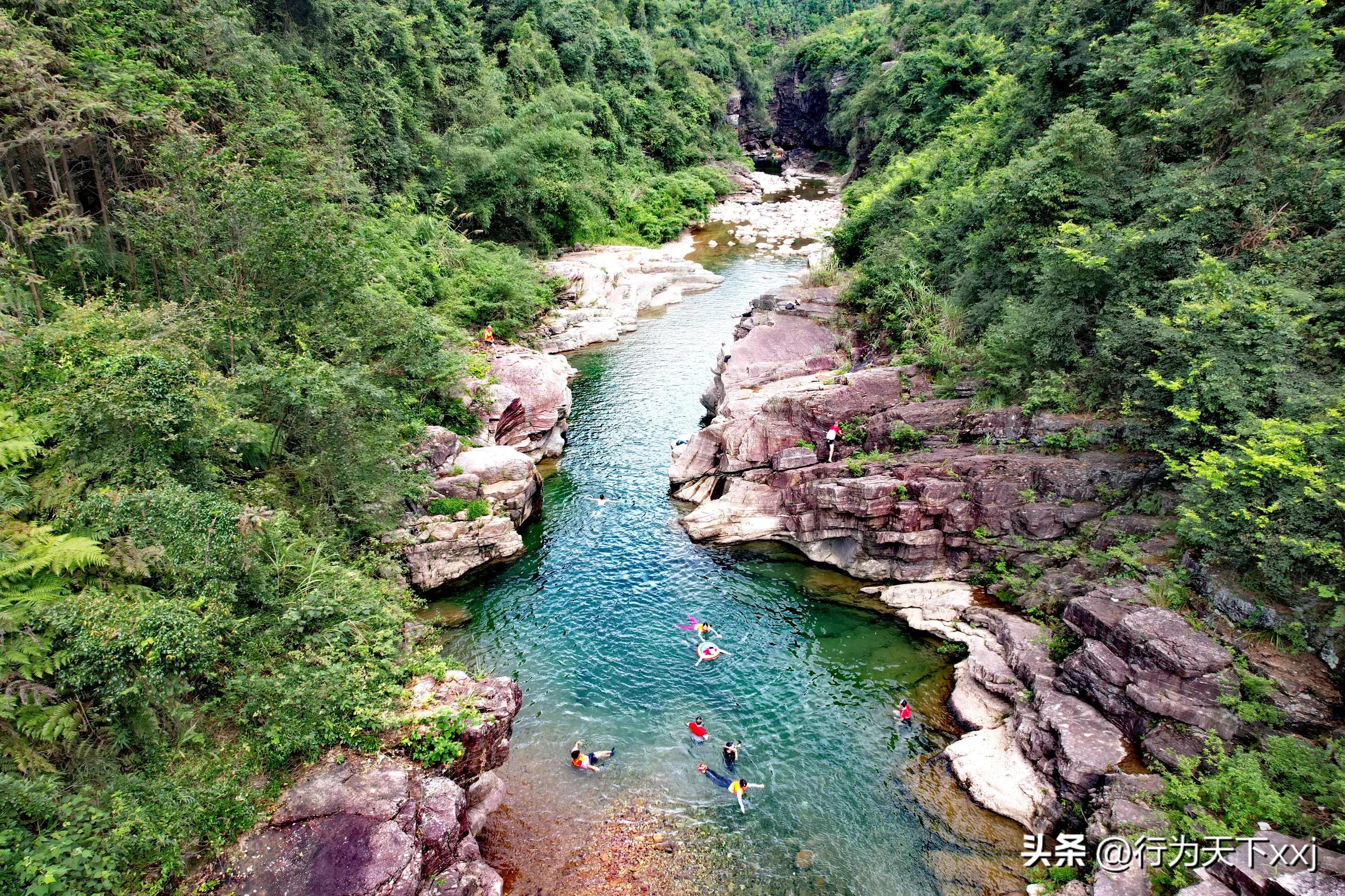 避暑天堂惹人醉完整版,避暑胜地康养天堂