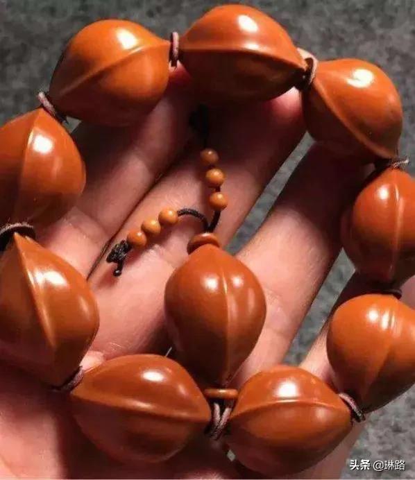 一种北方人没见过像水果却是菜的黑橄榄也叫油橄榄