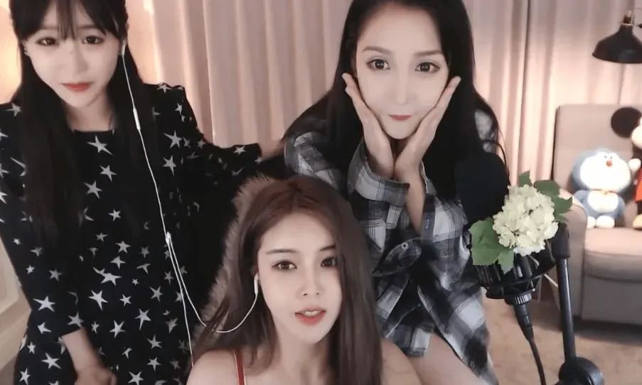 舞蹈区新战争？张琪格被嘲学米娜，南妹儿被封，粉丝*破爆**米娜