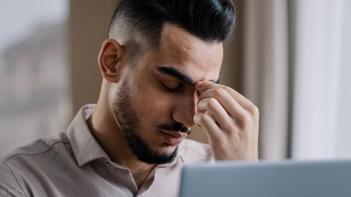 眼睛干涩模糊补充维生素哪种好,眼睛干涩模糊吃什么好