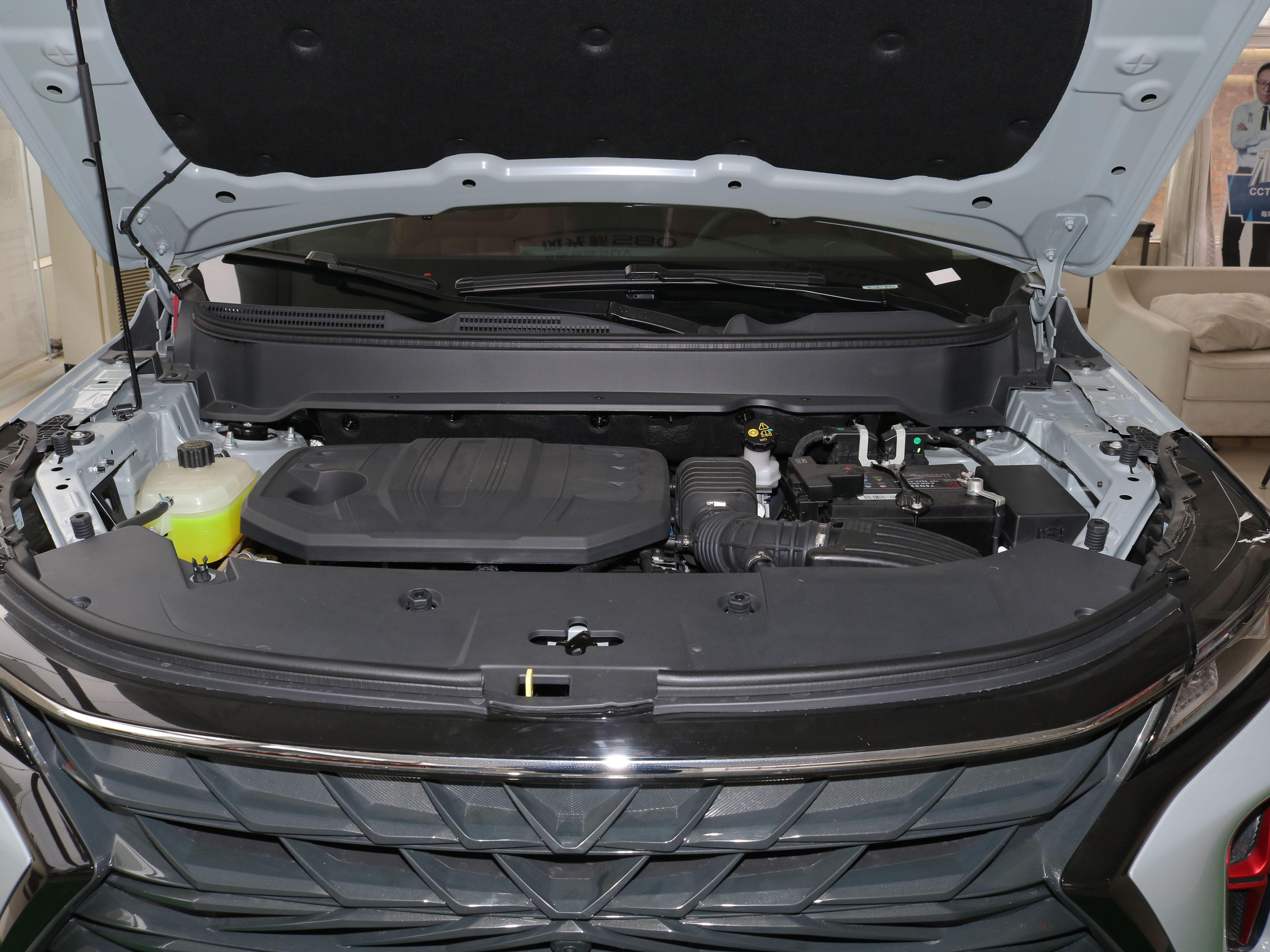 厉害了我的中国车东风风光580实拍,风光580经典型