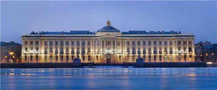 漫步普京母校--圣彼得堡国立大学