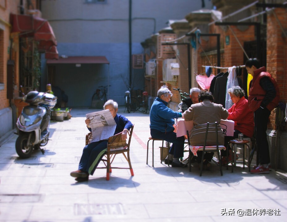 上海60岁以上老人补贴标准,上海65岁以上老人补贴怎么领取