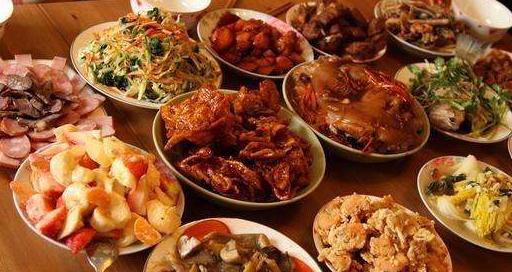 远嫁东北媳妇回婆家过年,嫁到北方的南方姑娘吐槽年夜饭