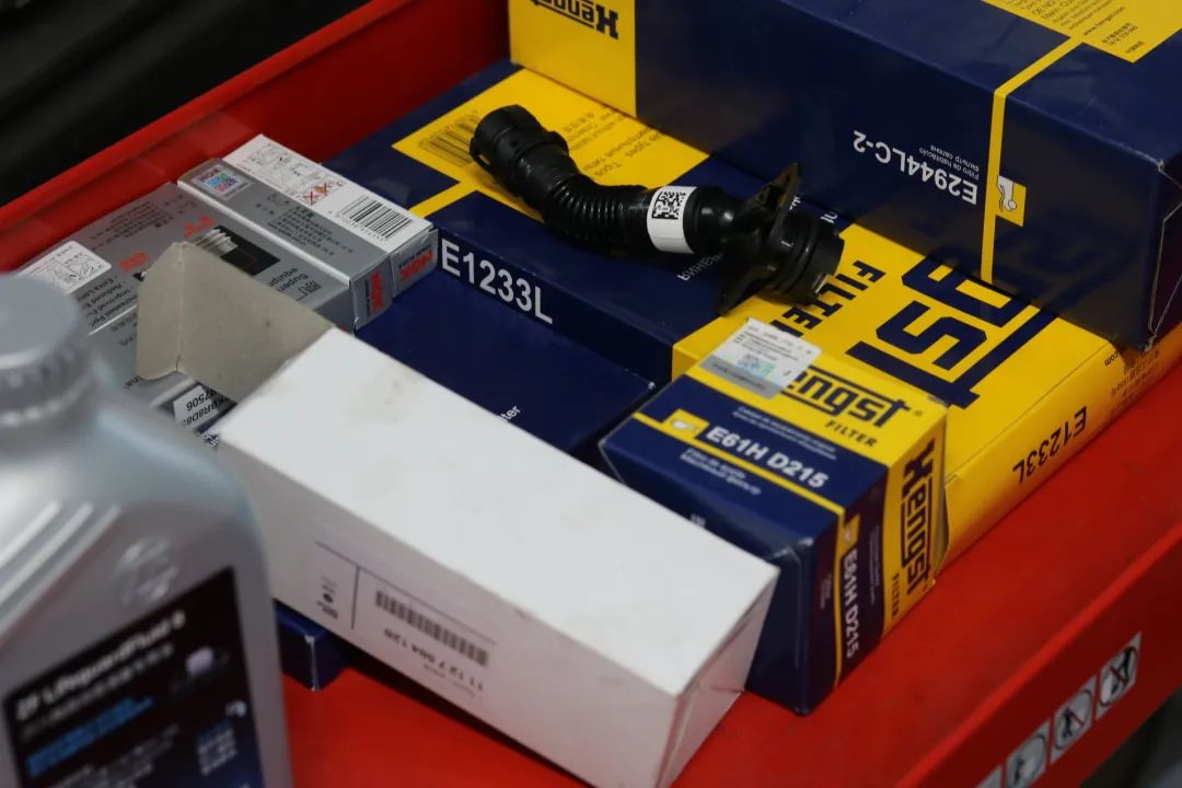 翻新整备一台老x5,13款宝马x5整备翻新