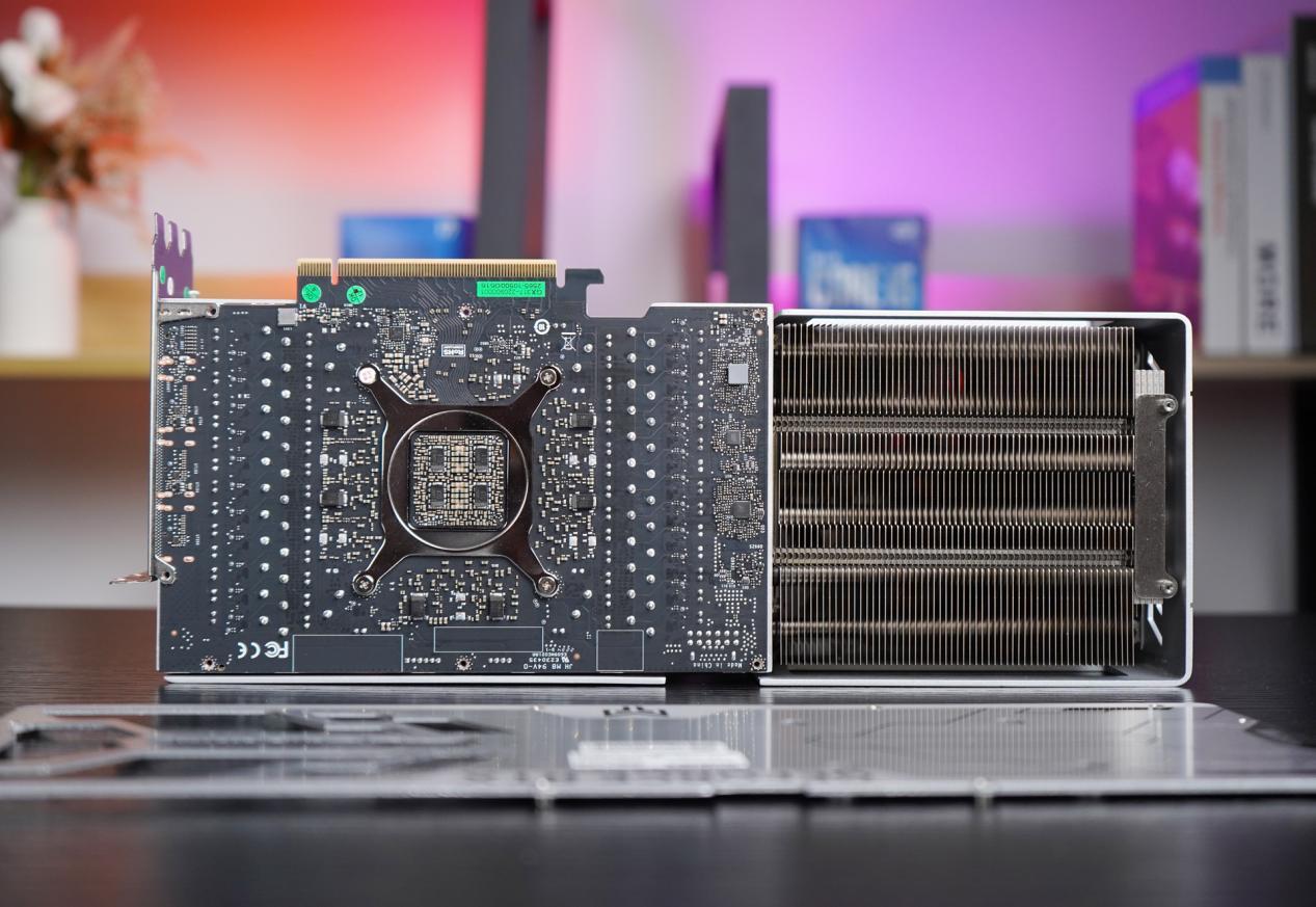 影驰rtx4060金属大师oc测评,影驰显卡rtx3060ti骁将