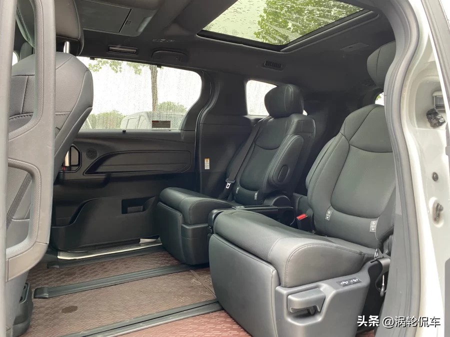 奉劝你们别无脑贬低日系车了，我家换了3台车，还是丰田耐用！