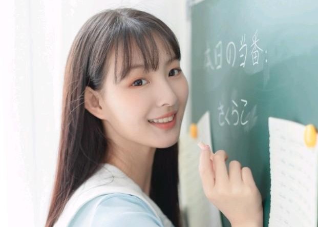 和女生聊天好好的突然不回消息了,女孩子不主动聊天但是会回你信息