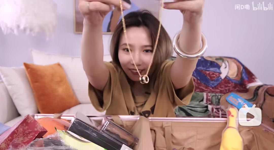 机场无人认领行李箱盲盒,无人认领行李箱拍卖盲盒