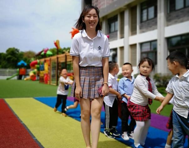 幼儿园老师如何发放工资更合理,幼儿园老师日常发工资