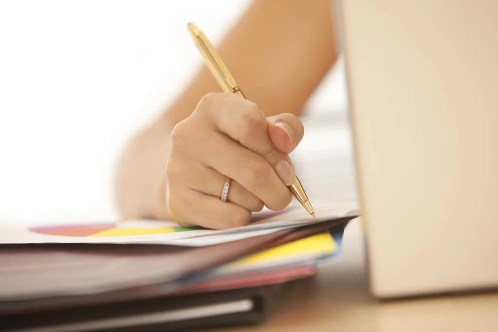 头条写手小白一条微头条获评同城热门内容