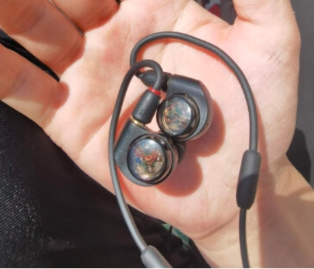 超重低音有线耳机,音质好又好看的头戴式耳机评测