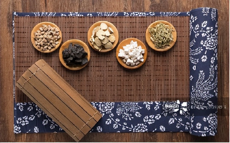 长痘如何修复皮肤,御颜国际中药面膜