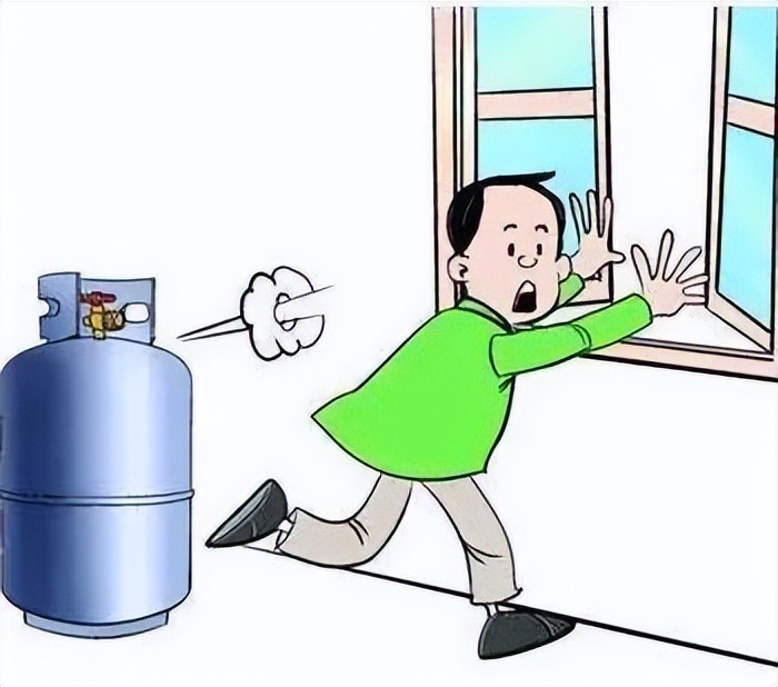 八个月孕妇进厨房遇煤气爆炸,孕妇在家做饭突然煤气爆炸视频