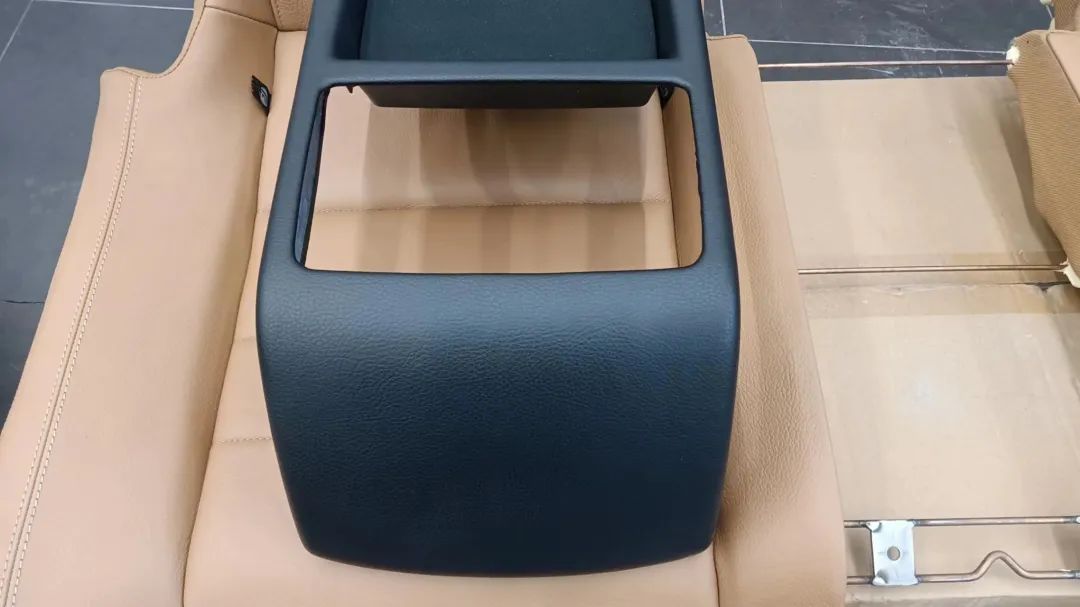 搞了辆“破烂不堪”的老款轿跑，进厂重造大翻新，满血复活变新车