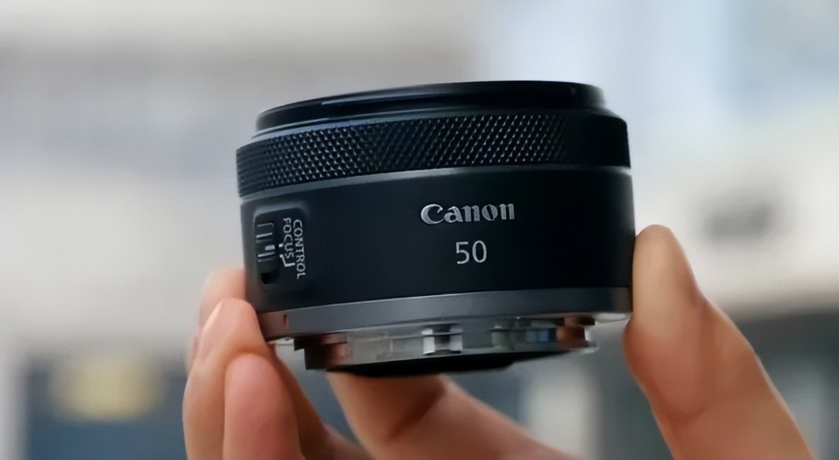 佳能的rf镜头真的不值吗,佳能值得购买的系列