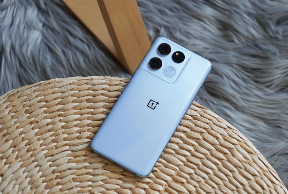 oppo荣耀vivo三款手机性价比哪款高,百元机性价比最高的oppovivo手机