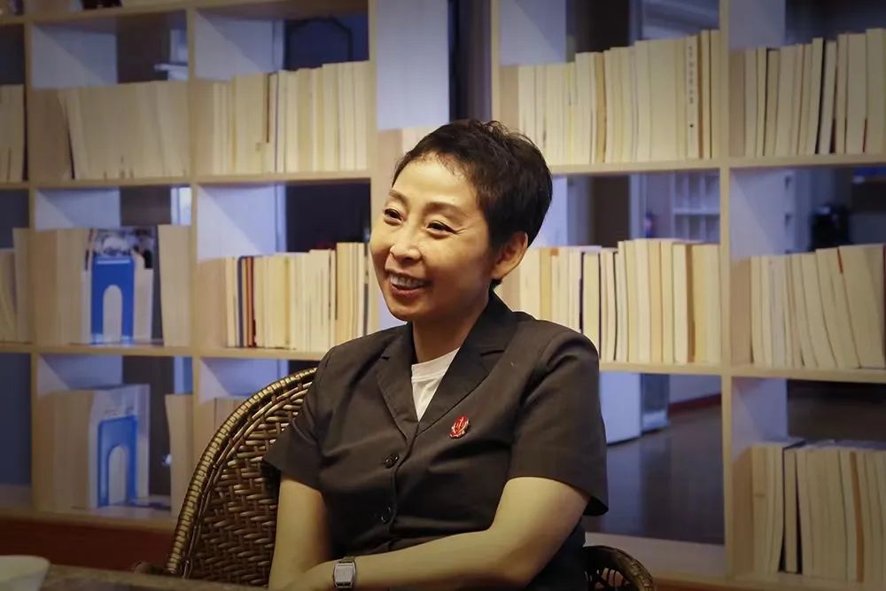 挥着翅膀的女孩容祖儿完整,挥着翅膀的女孩完整版