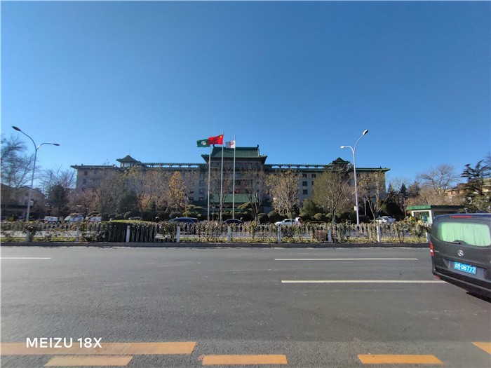 魅族18x是骁龙870吗,魅族18x是小屏旗舰吗