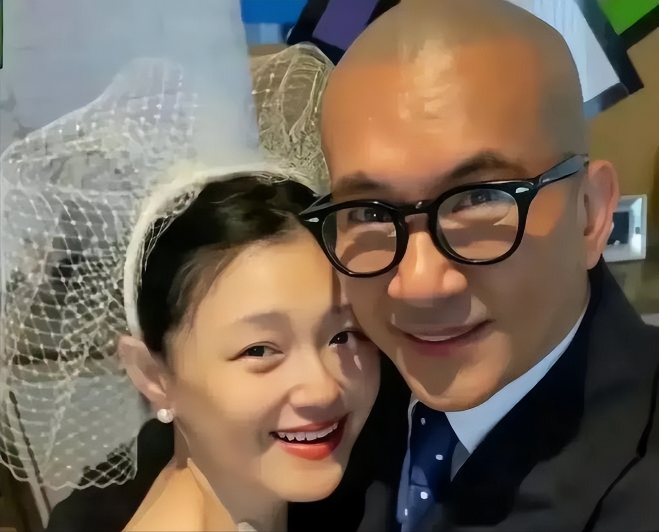 台剧神还原大s汪小菲床垫之争,大s爬上楼梯