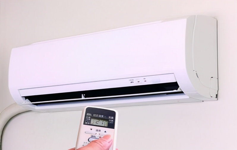 汽车空调灰尘异味,汽车换空调滤芯后开空调有异味