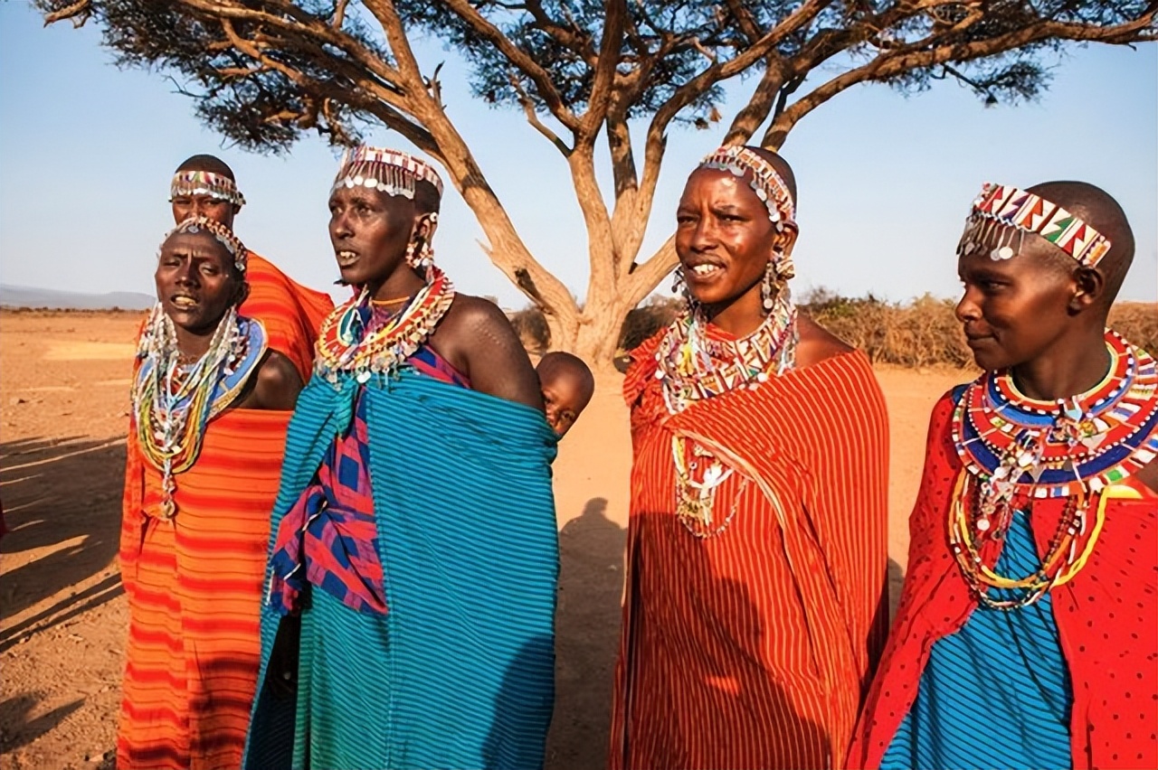 那些被残忍割去性器官的少女们，谁才是幕后凶手？
