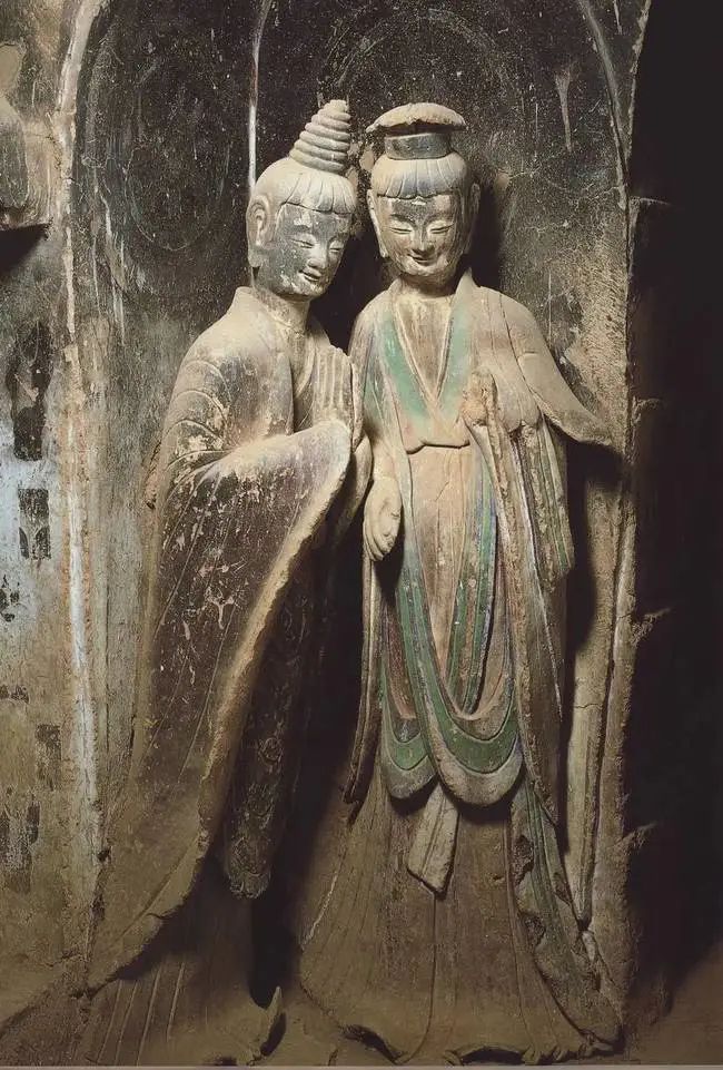 甘肃天水麦积山石窟的特点,走进麦积山石窟感受千年的沉淀