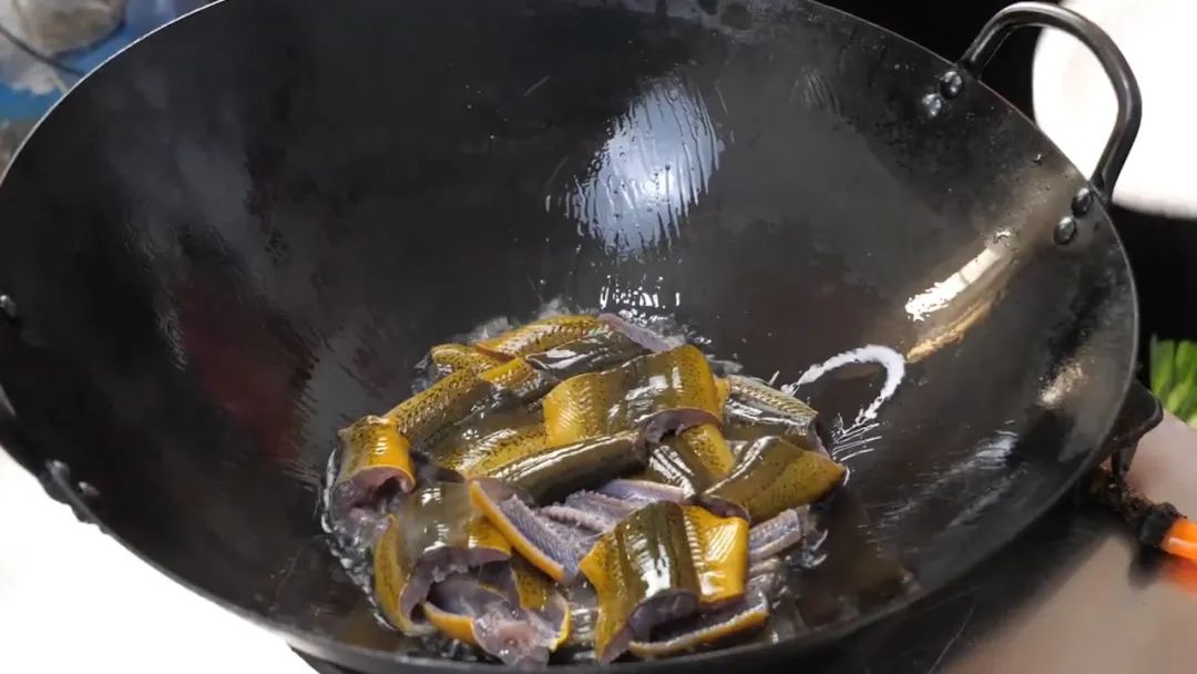 铁被称为造血元素！中老年：多吃这3种高铁菜，腿脚有劲气色好