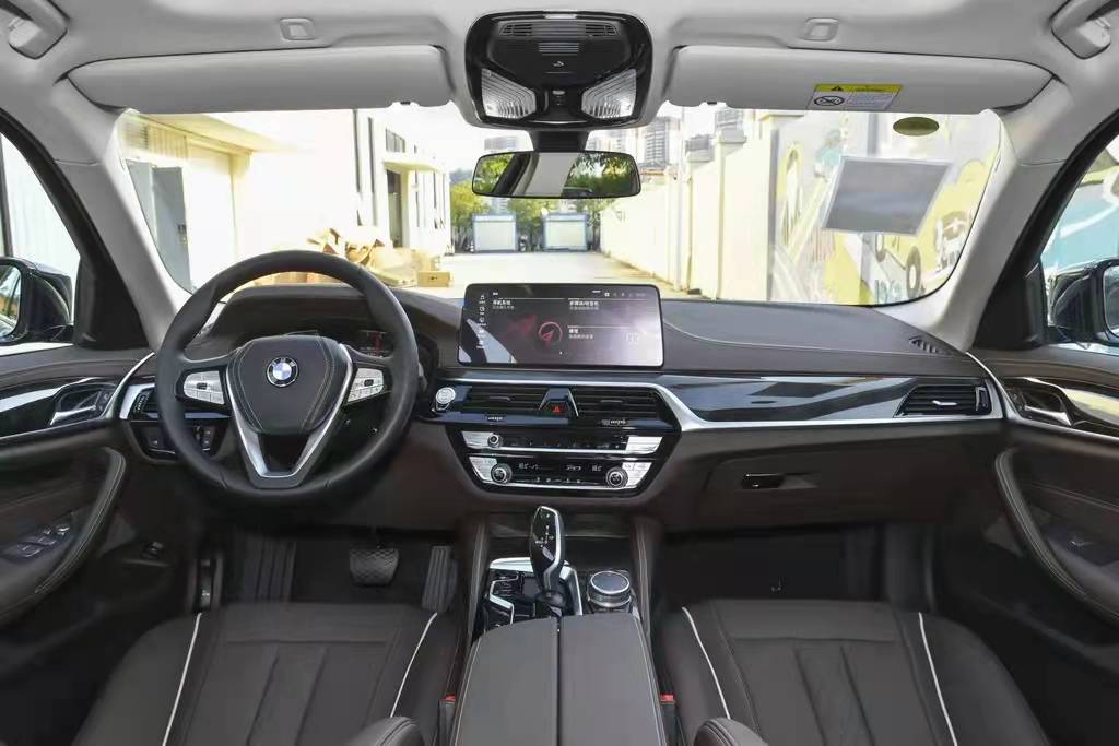 2022款宝马5系配置再次调整,宝马新款5系值得买吗