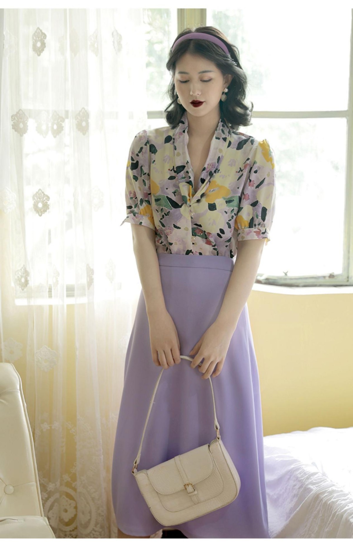 碎花衬衫怎样穿出高级感,春天衬衫风格穿法优雅高级时髦