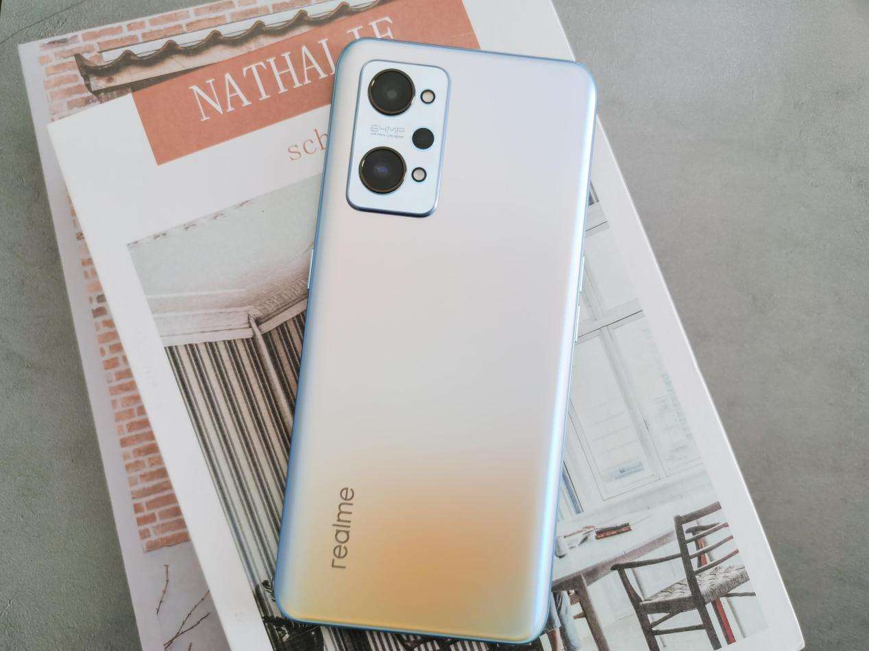 手机别瞎买这三款手机好用到飞起,有什么千元机能跟高价机比