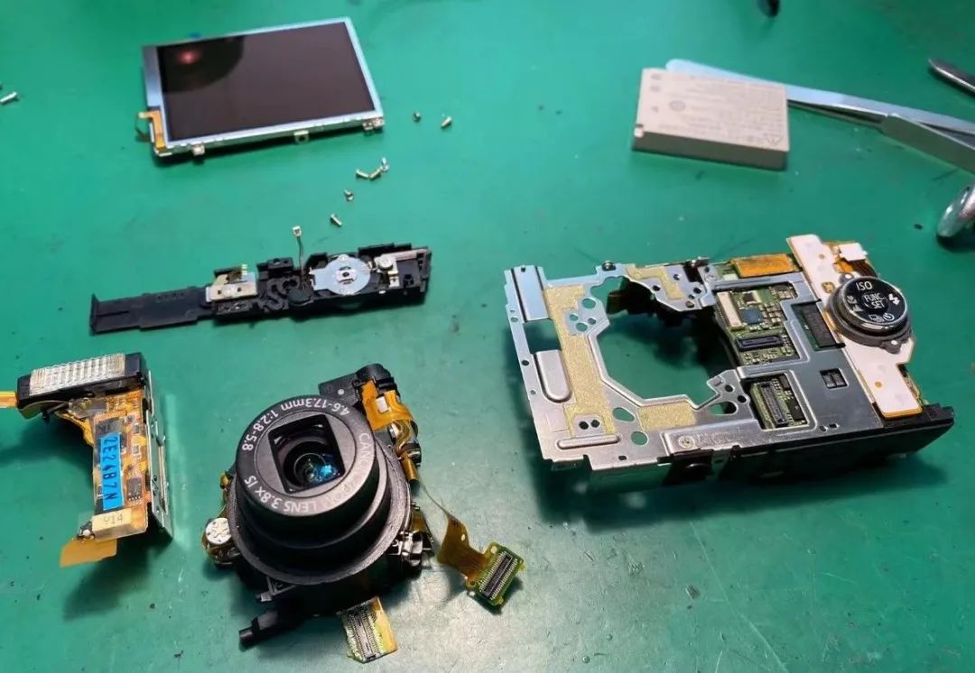 ccd相机推荐卡片机,难得一见的飞机