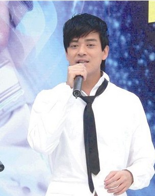 陈晓东：与恩师反目，节目中撞倒高层领导，失言得罪张柏芝与向太