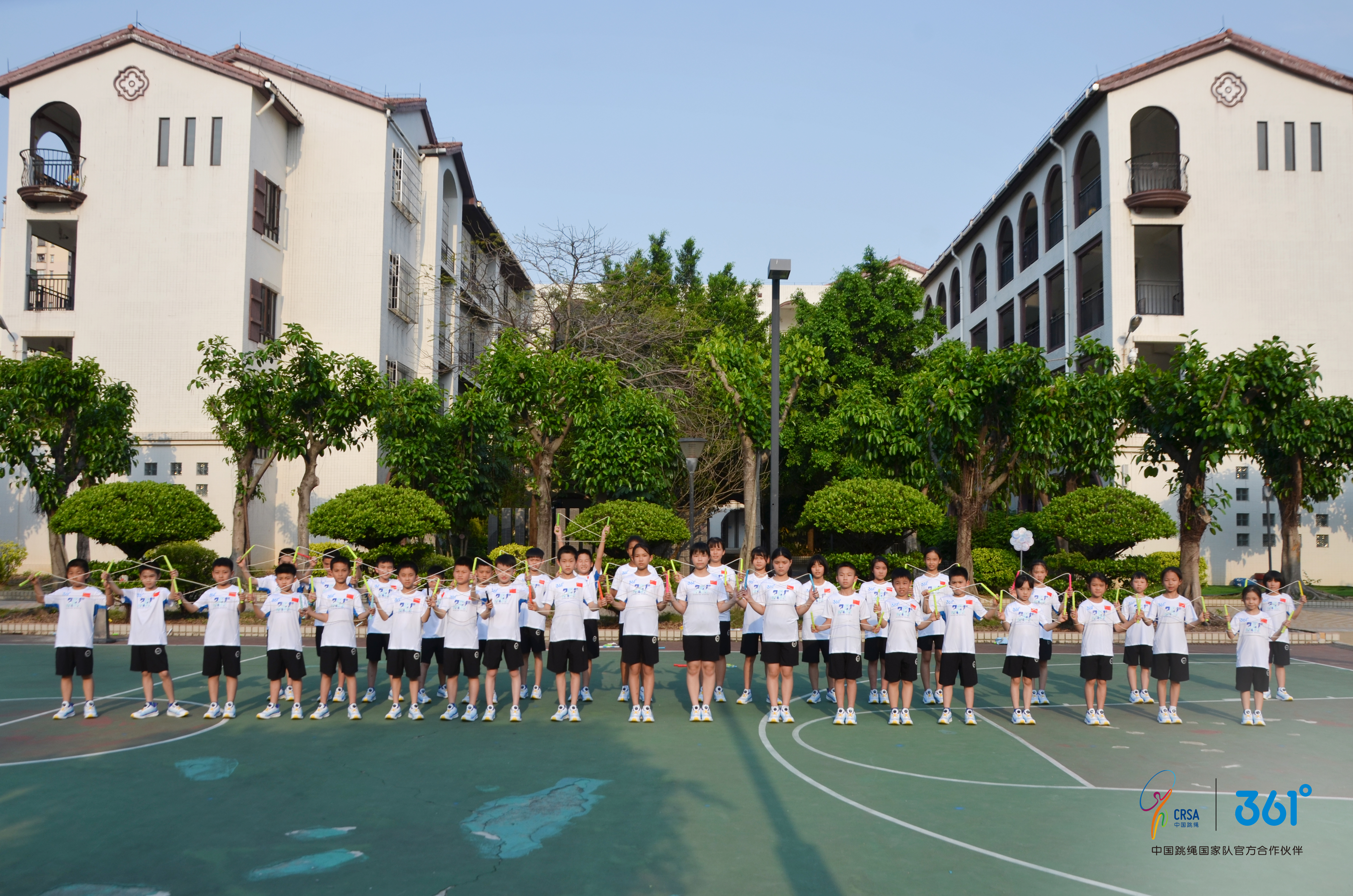 361度儿童签约跳绳国家队,儿童361跳绳