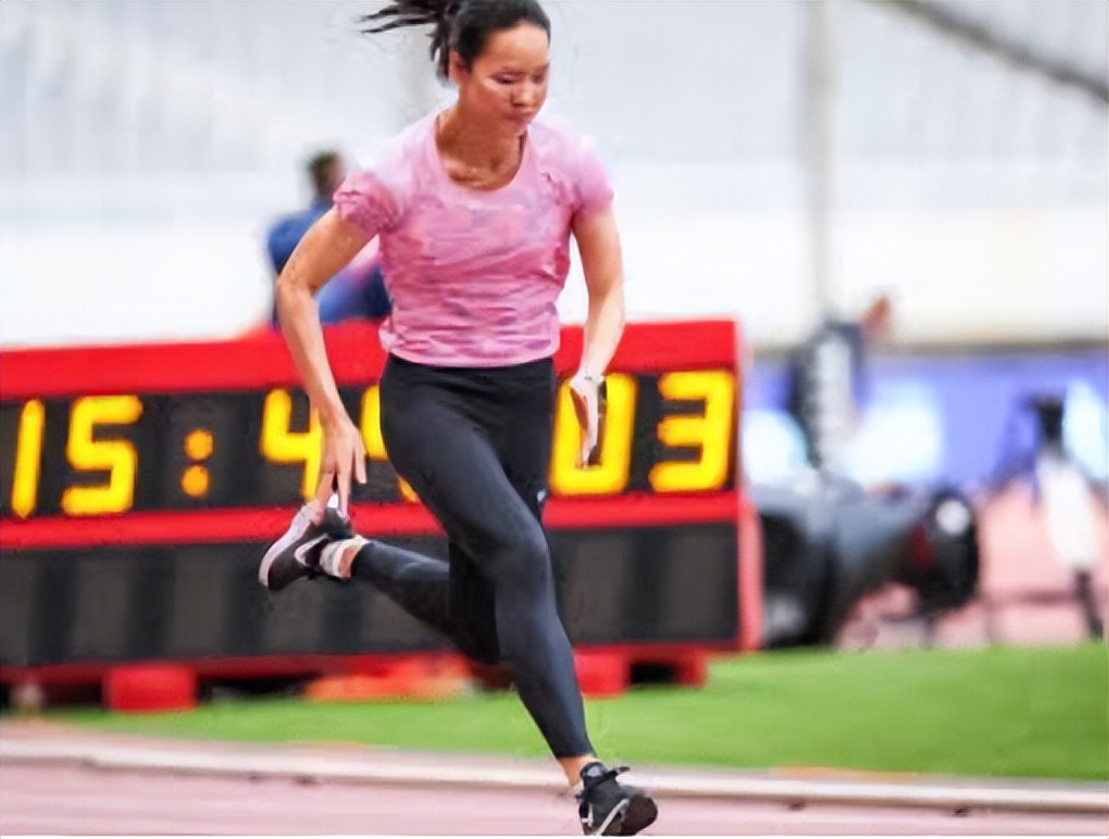 中国短跑名将打破9秒83纪录,中国老兵传奇